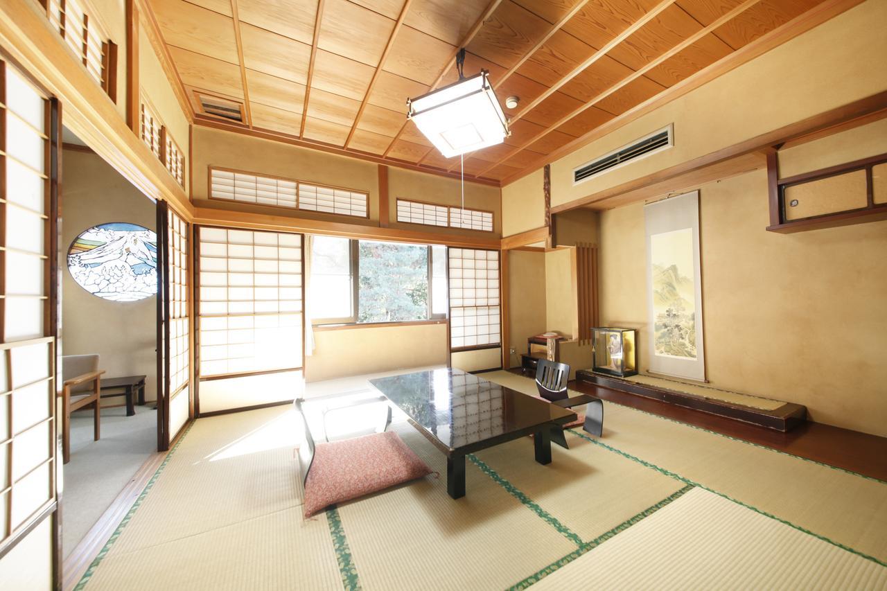Shimobe Hotel Minobu Экстерьер фото